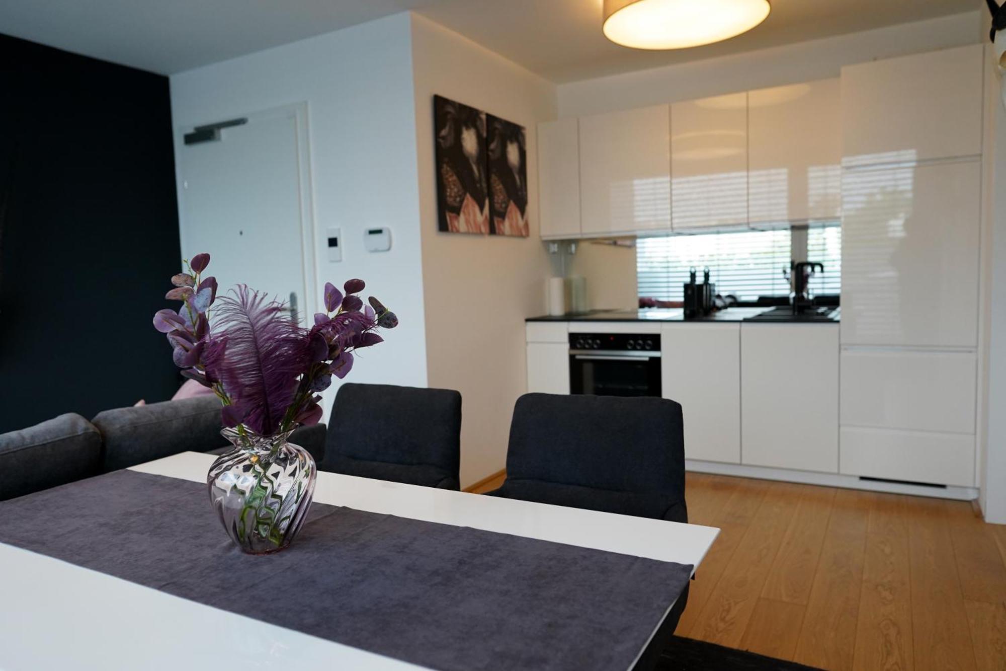 Modern Stylish Design Apartment With Free Parking Emily Vienna Exterior photo